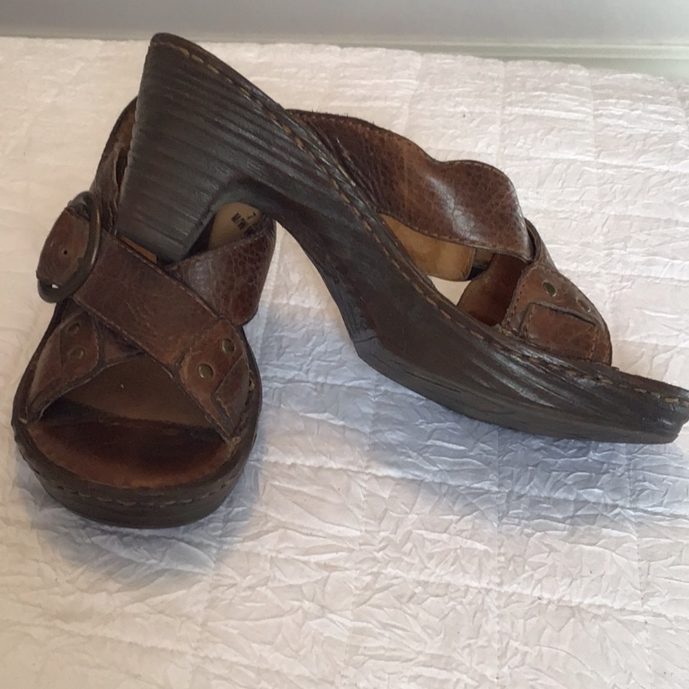 Born Sandles
